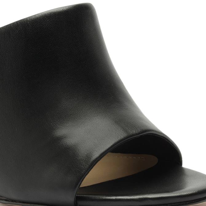 bei Schutz Lucy lässige Sandale aus Nappaleder Schwarz D60T482