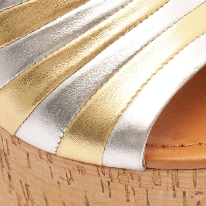 bei Schutz Imani-Sandale aus Metallic-Leder prata D60T633