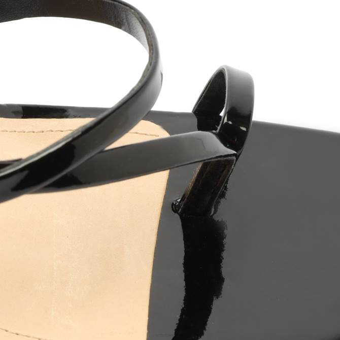 bei Schutz Lilie Lacksandale Schwarz D60T388