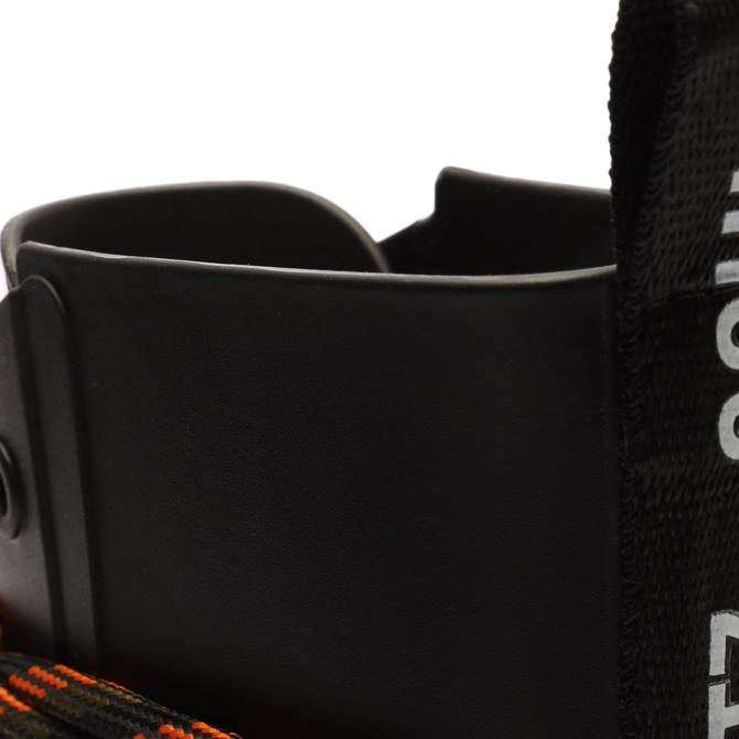 bei Schutz regeninjizierter Stiefel Schwarz D60T868